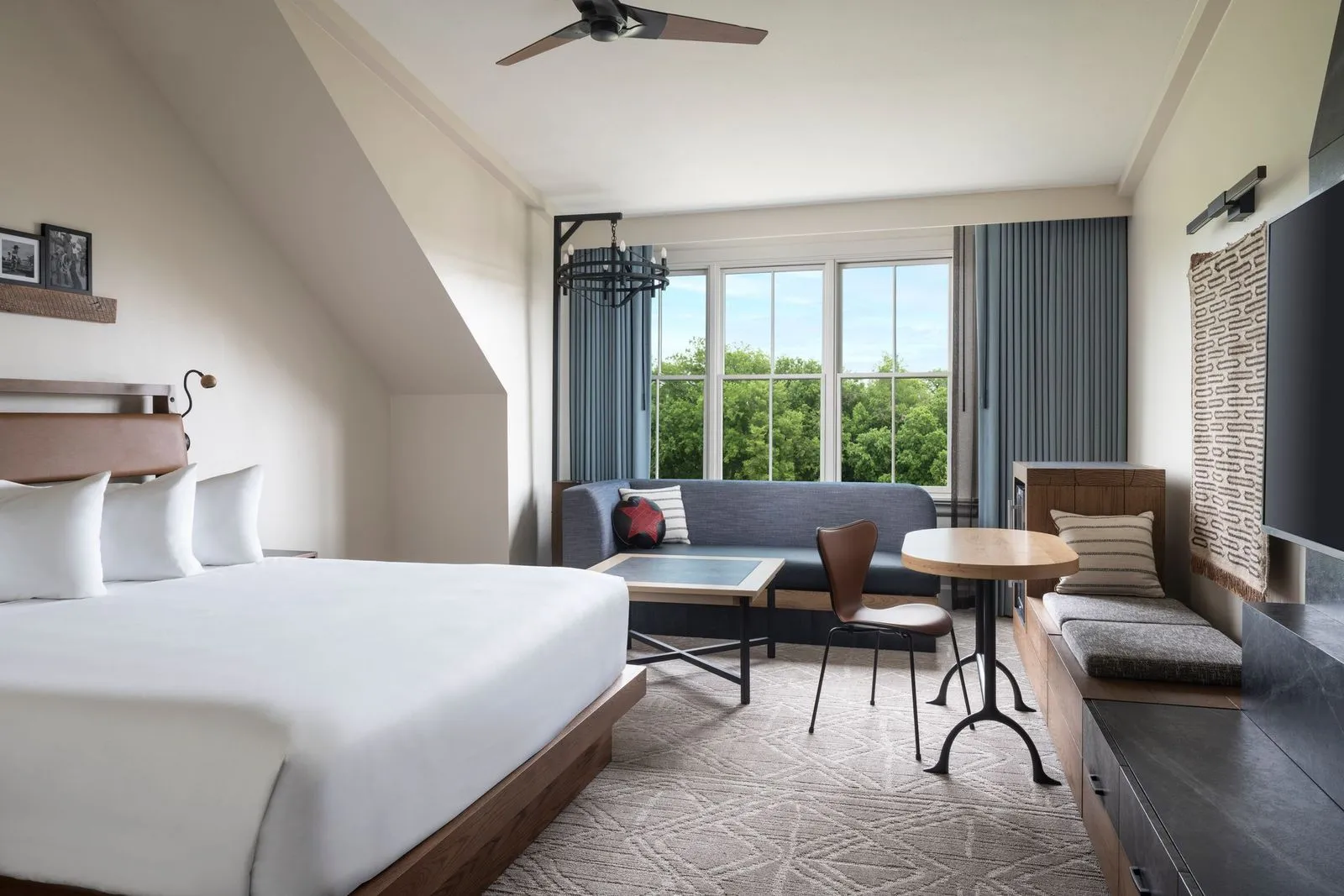 67992c02289bd9b3029db7d8_FJQwDC_Q